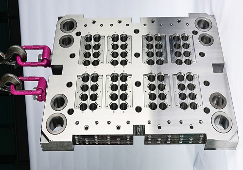 High precision mold base featured image